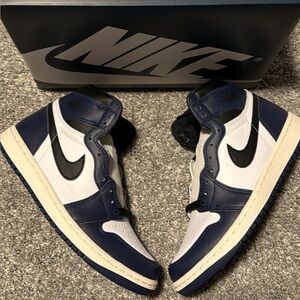 Nike Jordan 1 high Navy and White High-Top Sneakers men’s 6.5 women’s 8